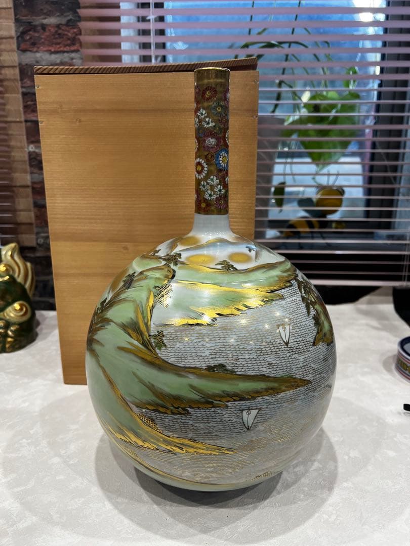 ⭐️九谷焼⭐️購入定価25万円以上⭐️飾り壺　木箱付②⭐️