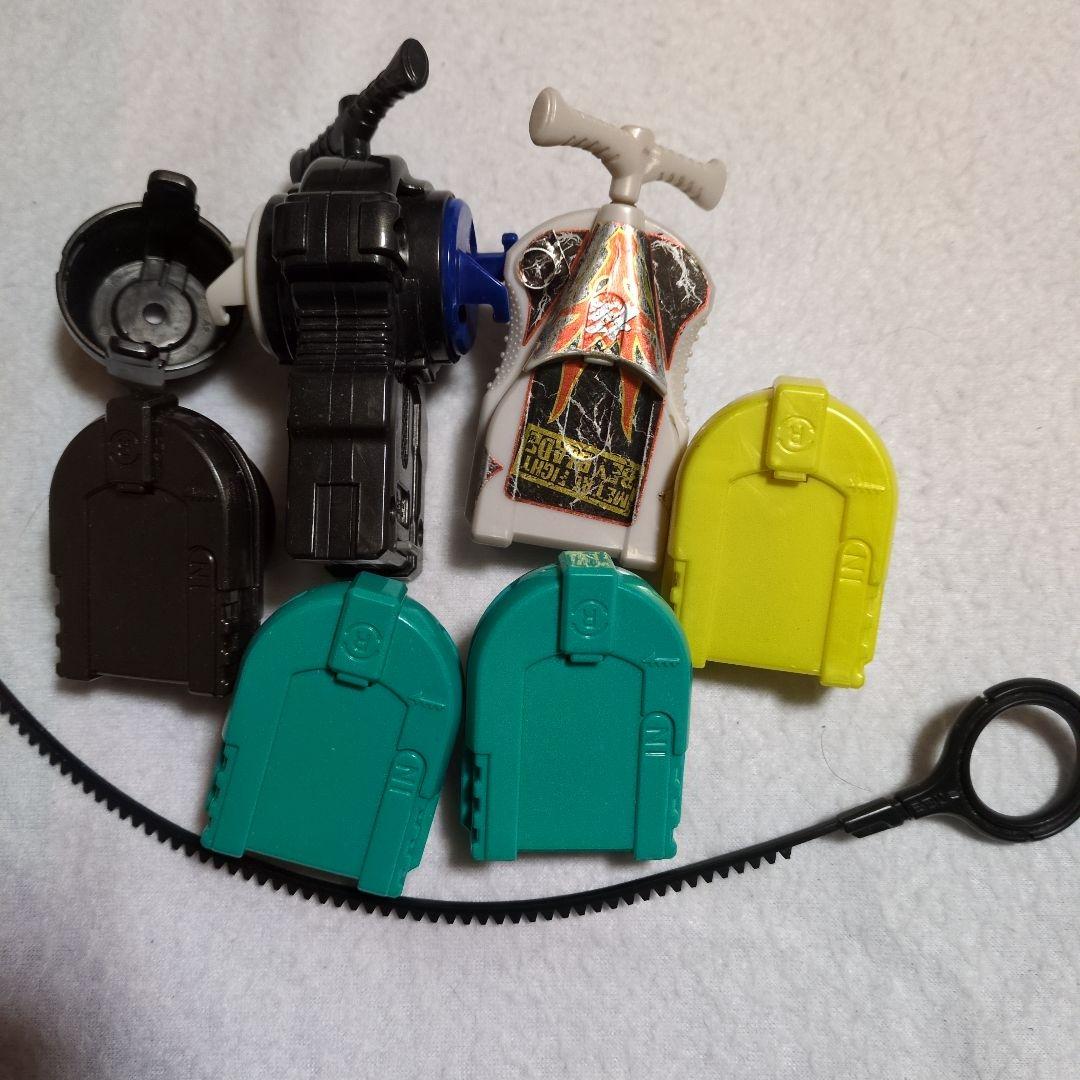 ベイブレード 40個セット(スタジアム ランチャー メタルフェイス付き)