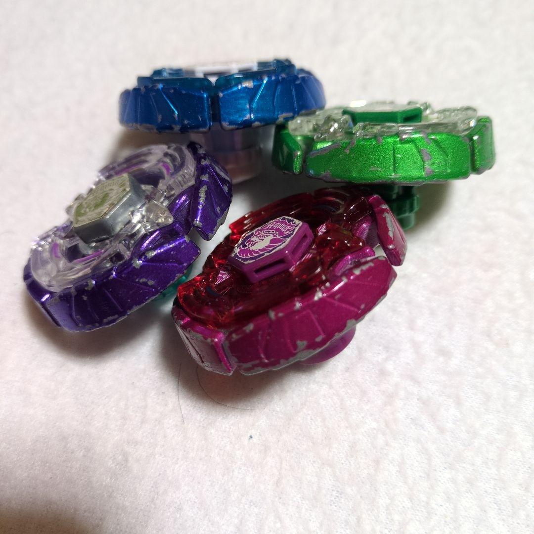 ベイブレード 40個セット(スタジアム ランチャー メタルフェイス付き)