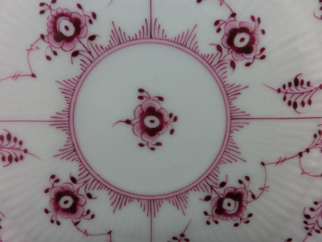 ☆ロイヤルコペンハーゲン☆バーガンディダブルレース21ｃｍ