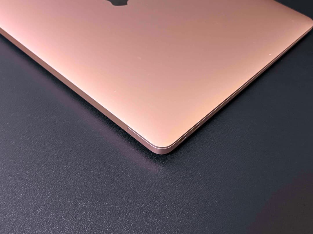 【22年購入】MacBook Air（M1,2020） 13.3㌅ M1チップ