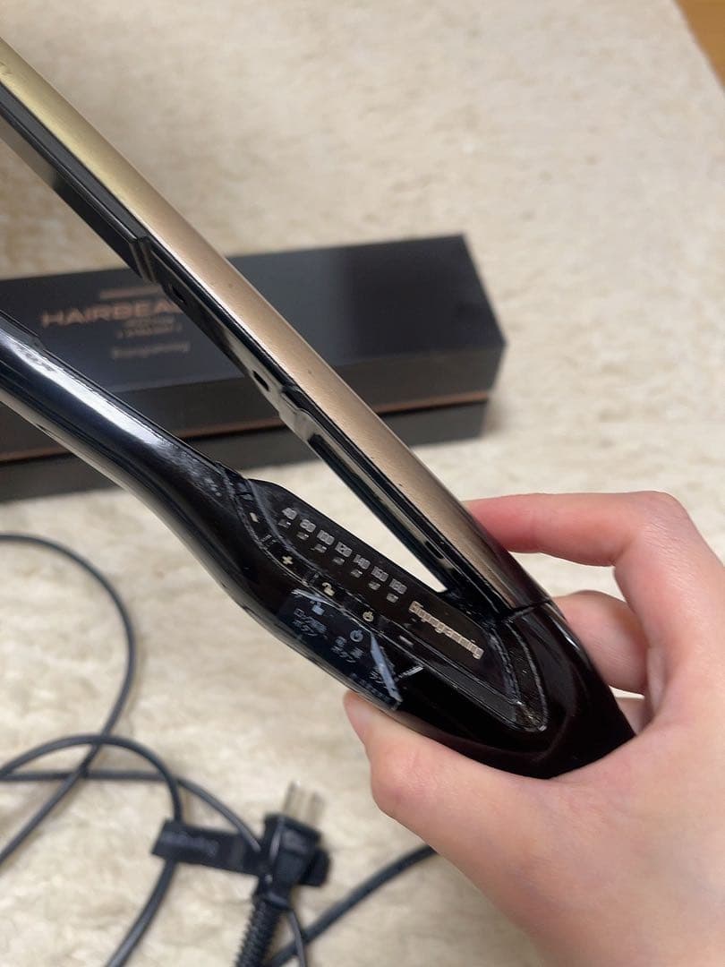 早い者勝ち　ヘアビューロン　4d ストレートアイロン　ジャンク