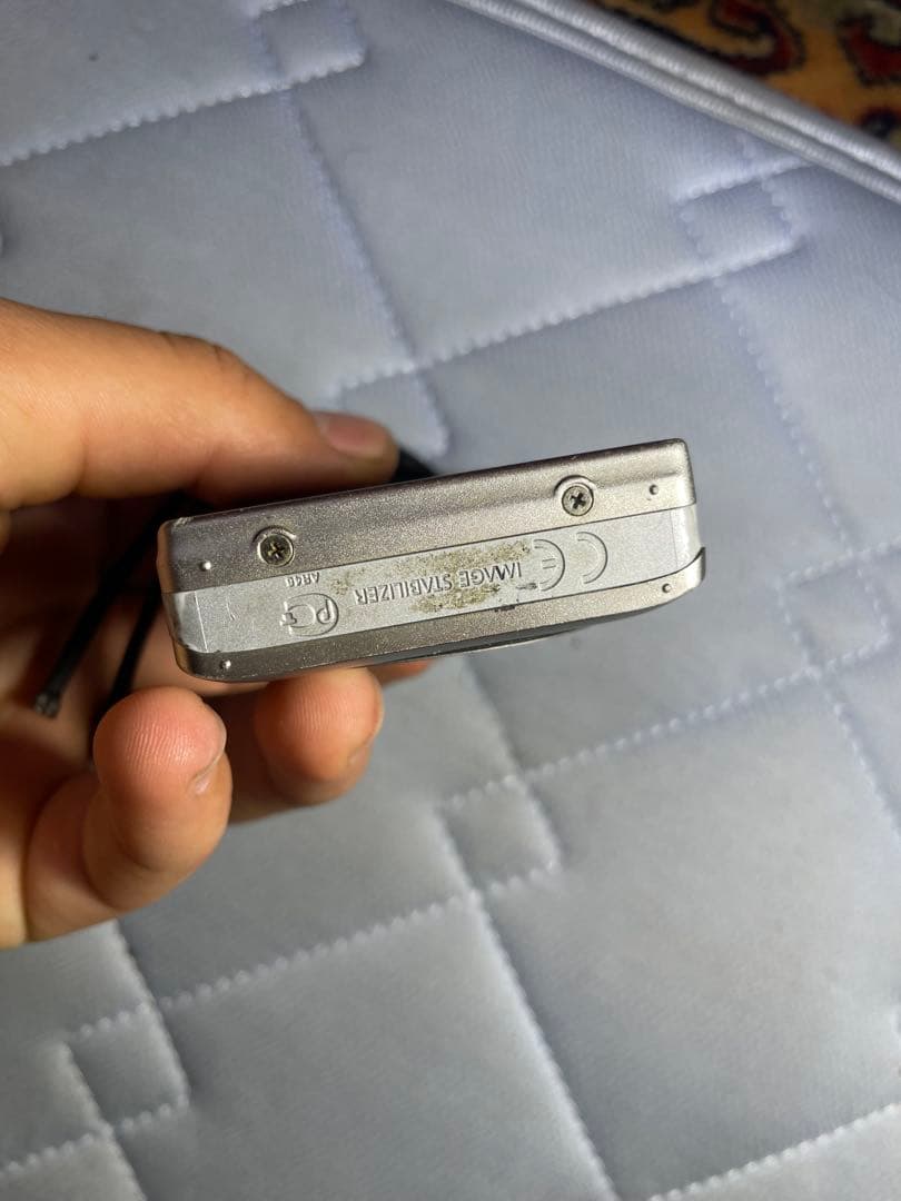 Canon IXY 210F シルバー