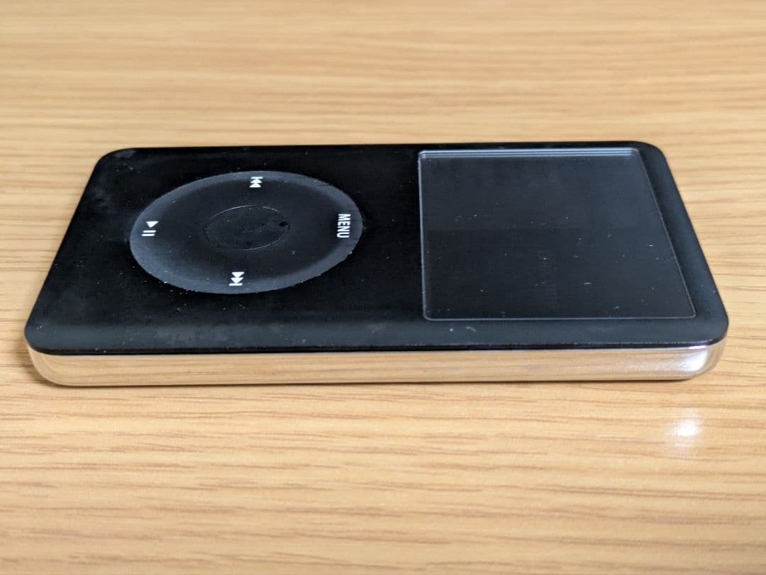 【ジャンク品】iPod classic 80GB Black（充電ケーブル付き）