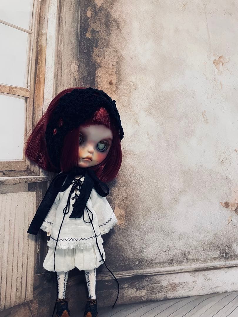 カスタム アイシードール 白肌 オビツボディ ダーク系 闇系女の子 ユニセックス
