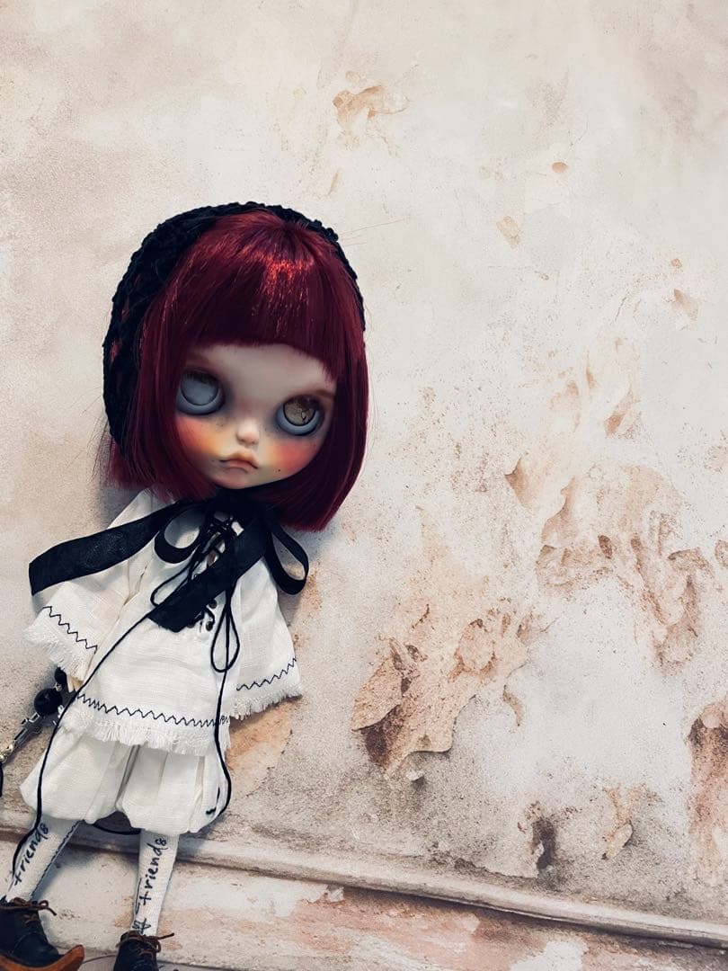 カスタム アイシードール 白肌 オビツボディ ダーク系 闇系女の子 ユニセックス