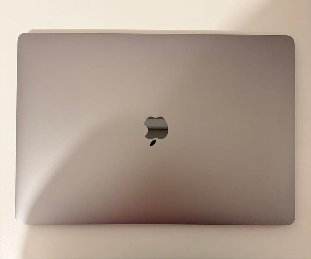 美品 Macbook Pro 2019 16インチ Windows 11 Pro