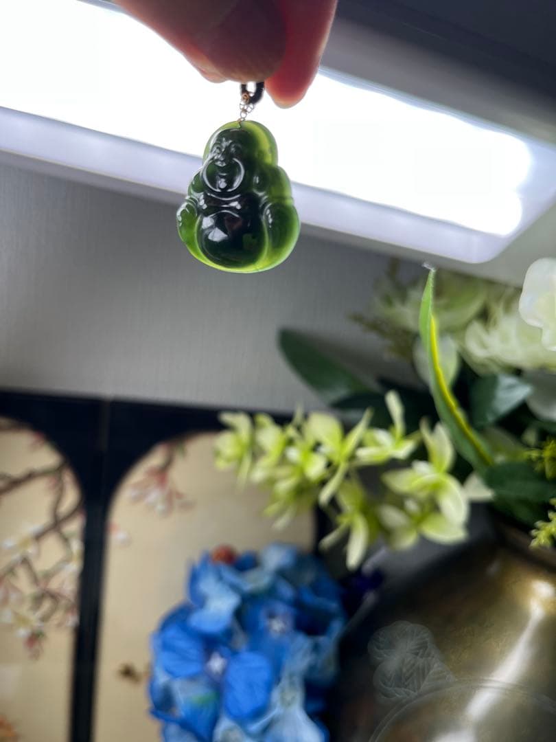 高品質⭐️天然無処理和田玉碧玉　潤い18K碧玉笑仏ネックレストップ　鑑定書付き