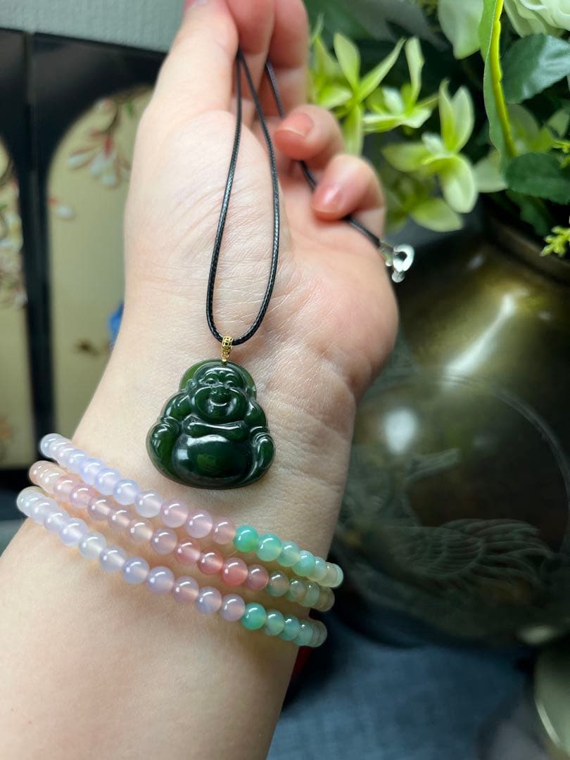 高品質⭐️天然無処理和田玉碧玉　潤い18K碧玉笑仏ネックレストップ　鑑定書付き