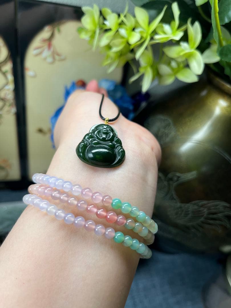 高品質⭐️天然無処理和田玉碧玉　潤い18K碧玉笑仏ネックレストップ　鑑定書付き