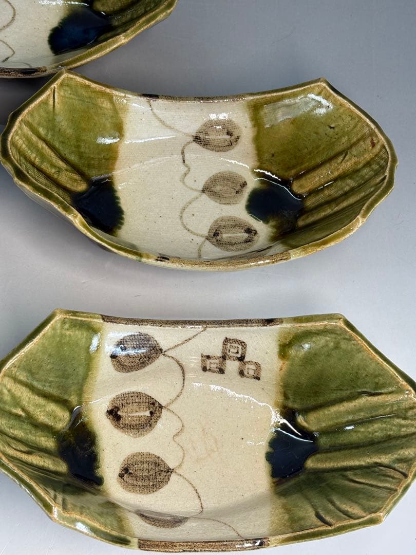 【中古品】茶道具　加藤光右衛門造　織部舟形向付　五客