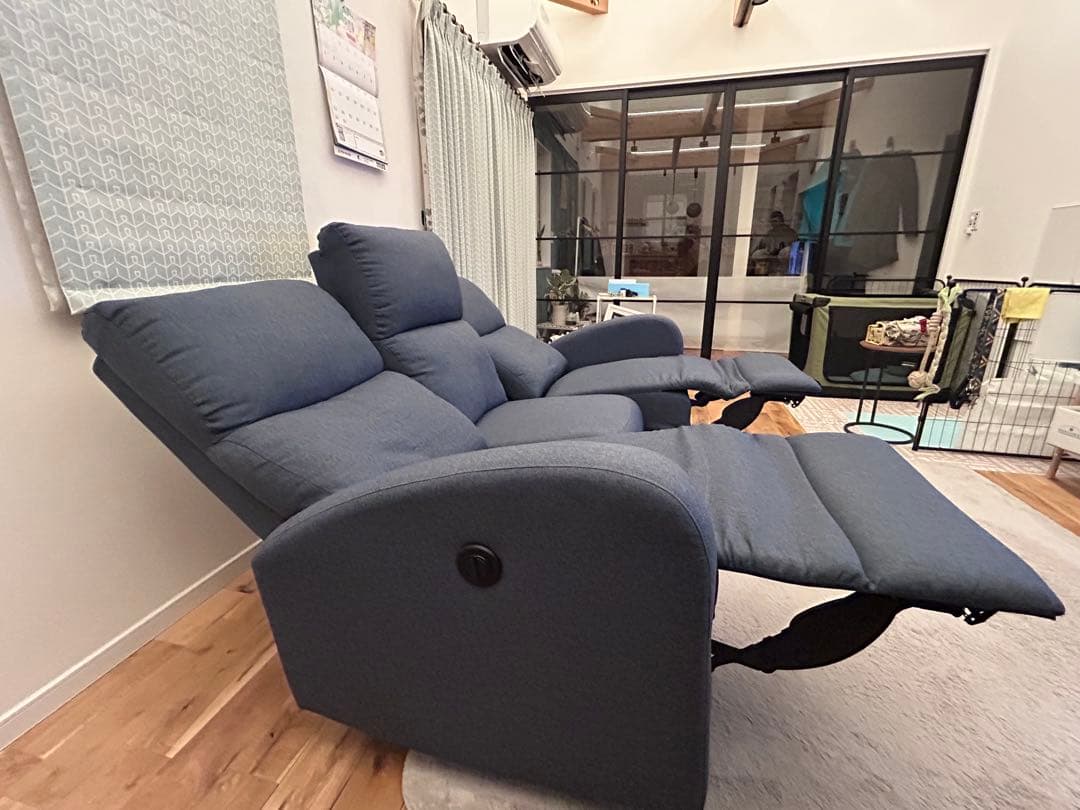 【取引中】電動リクライニング機能付き3人掛けソファ