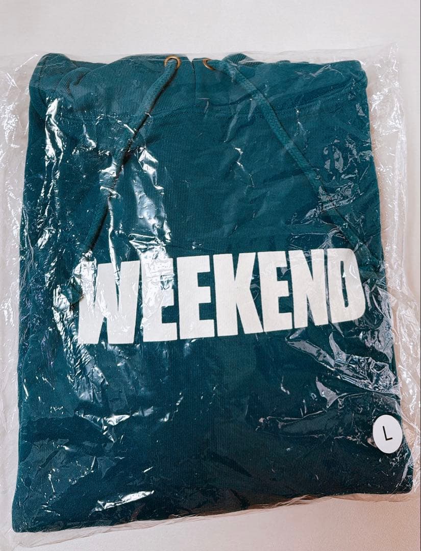 WEEKEND パーカー