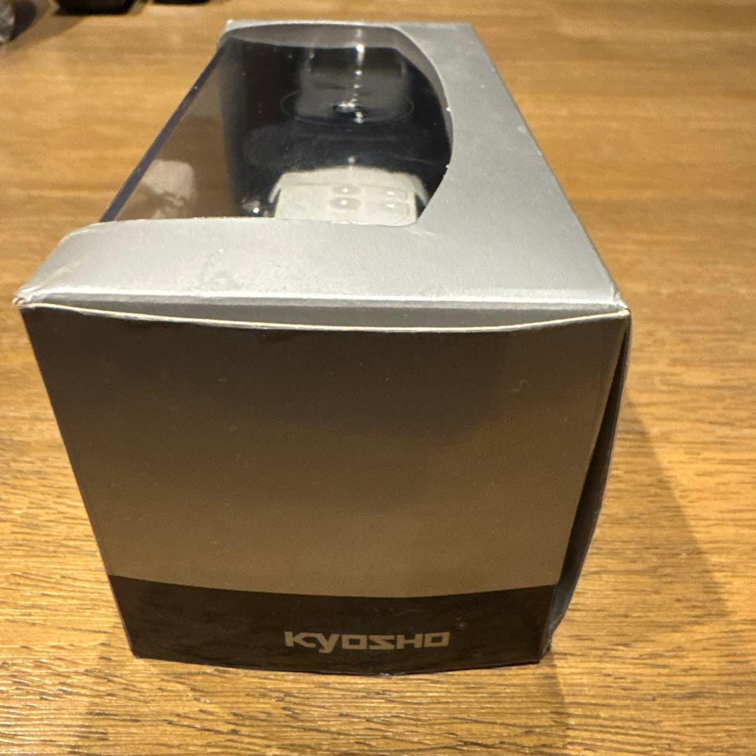 KYOSHO NISSAN GLORIA CIMA FY31 ホワイトパール