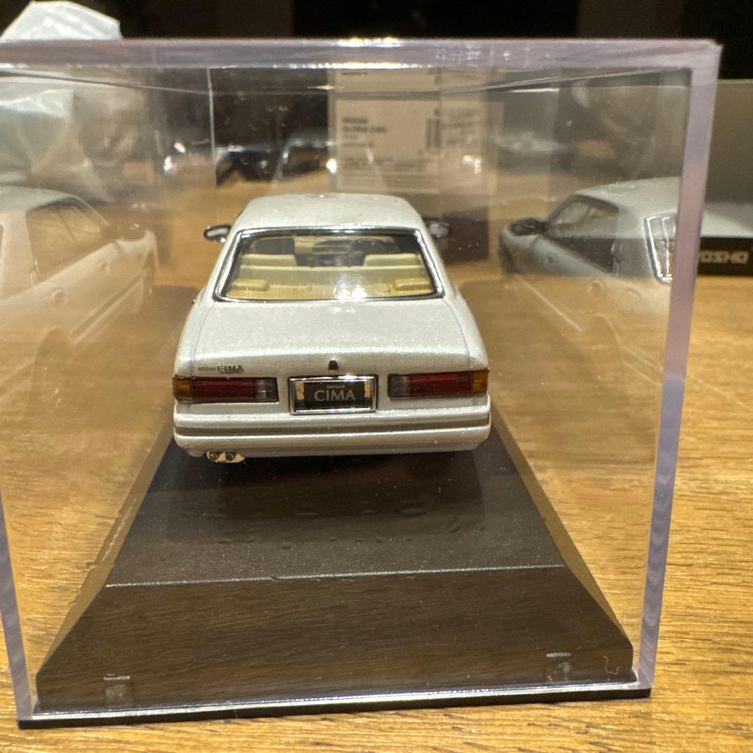 KYOSHO NISSAN GLORIA CIMA FY31 ホワイトパール