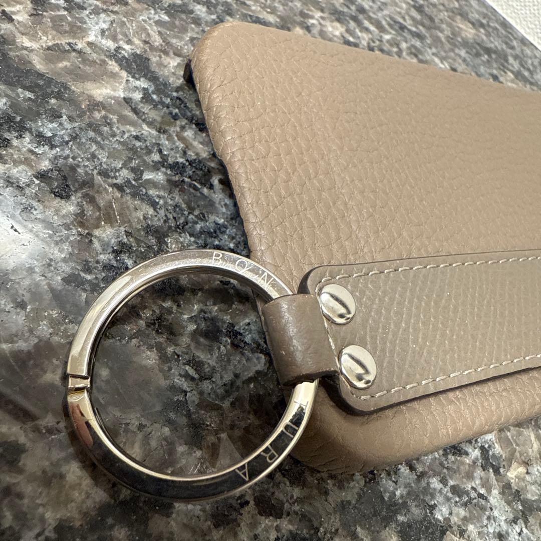 ボナベンチュラ　iPhone15 Pro Max エトープ　バックカバーケース