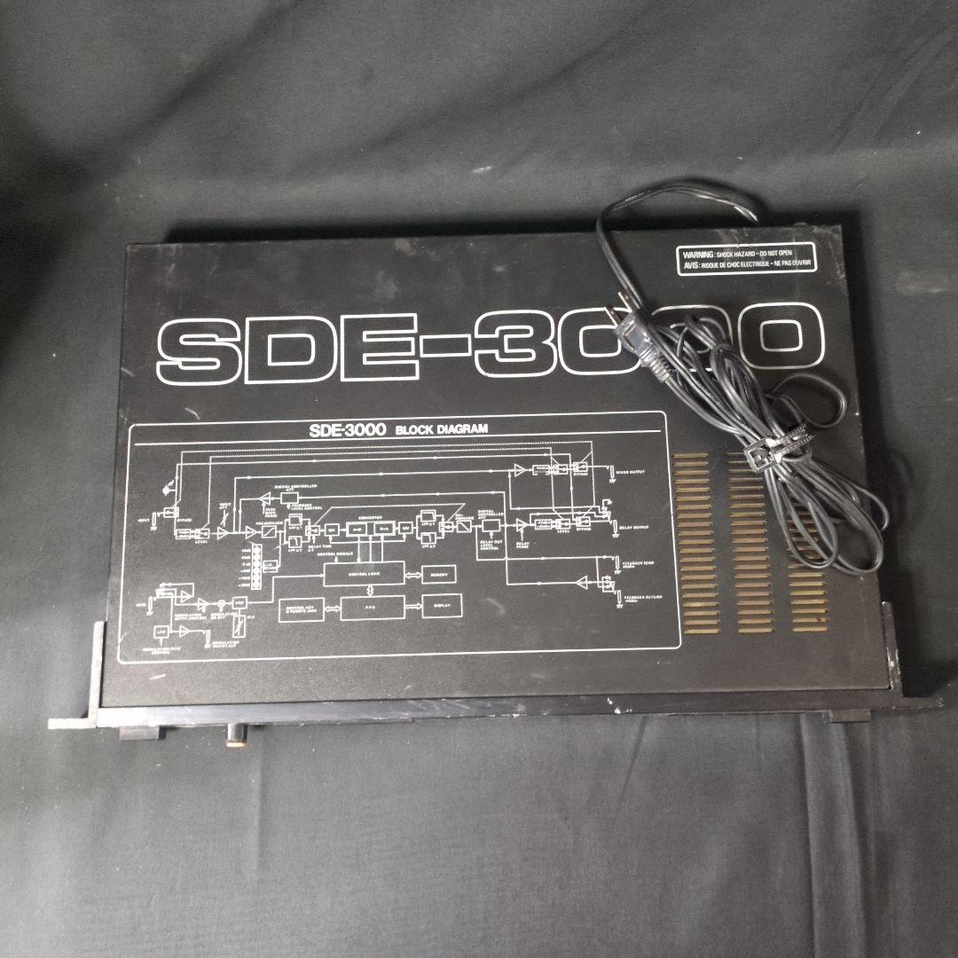 Roland SDE-3000 デジタルディレイ ジャンク 液晶表示不良