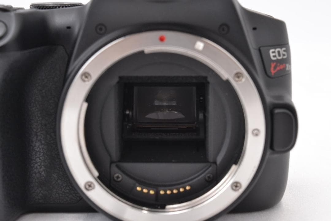 ■ 美品 ■ キャノン　Canon Kiss X10 レンズキット