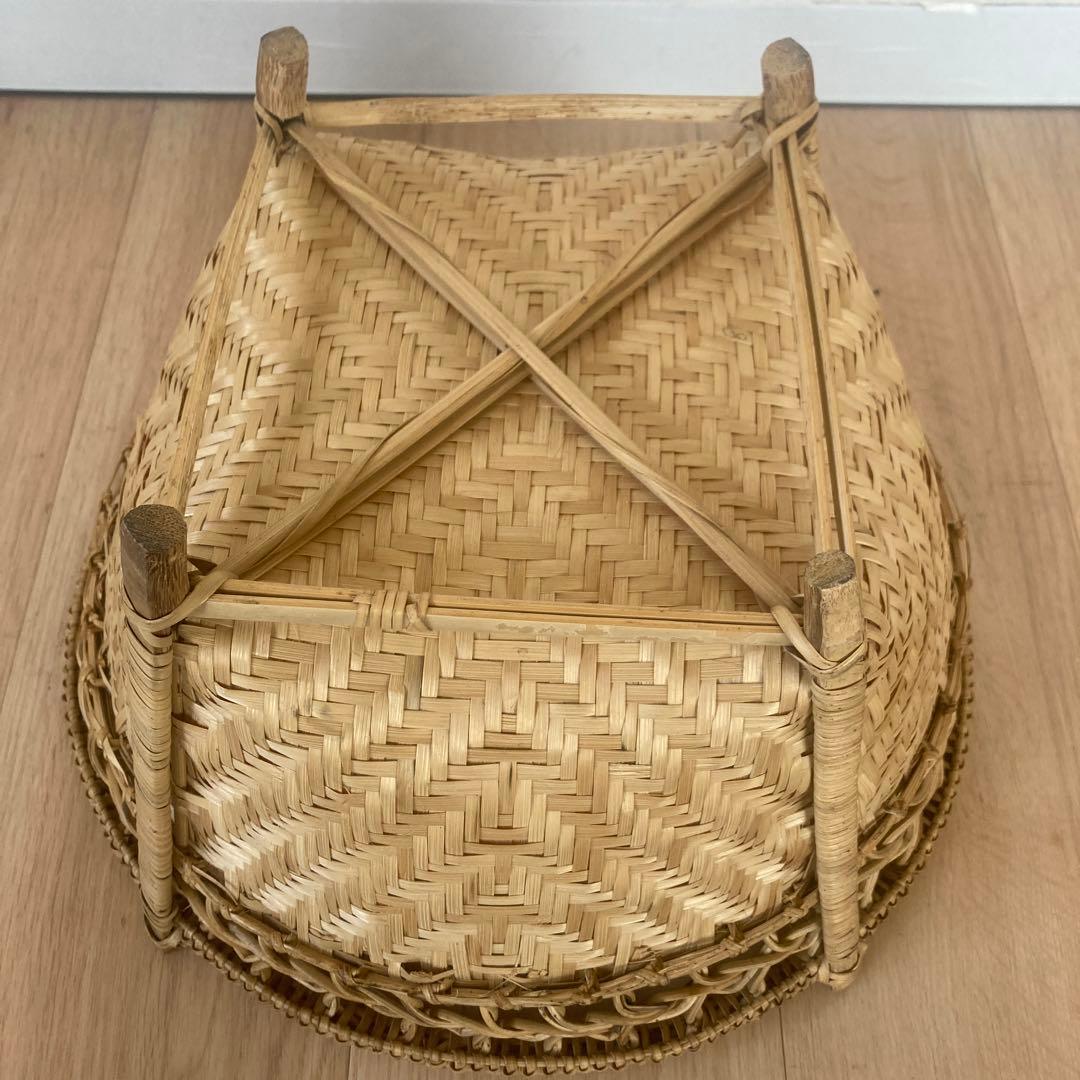 インド 脚付のカゴ かご 竹細工 伝統工芸 バスケット 古物 古道具 dosa