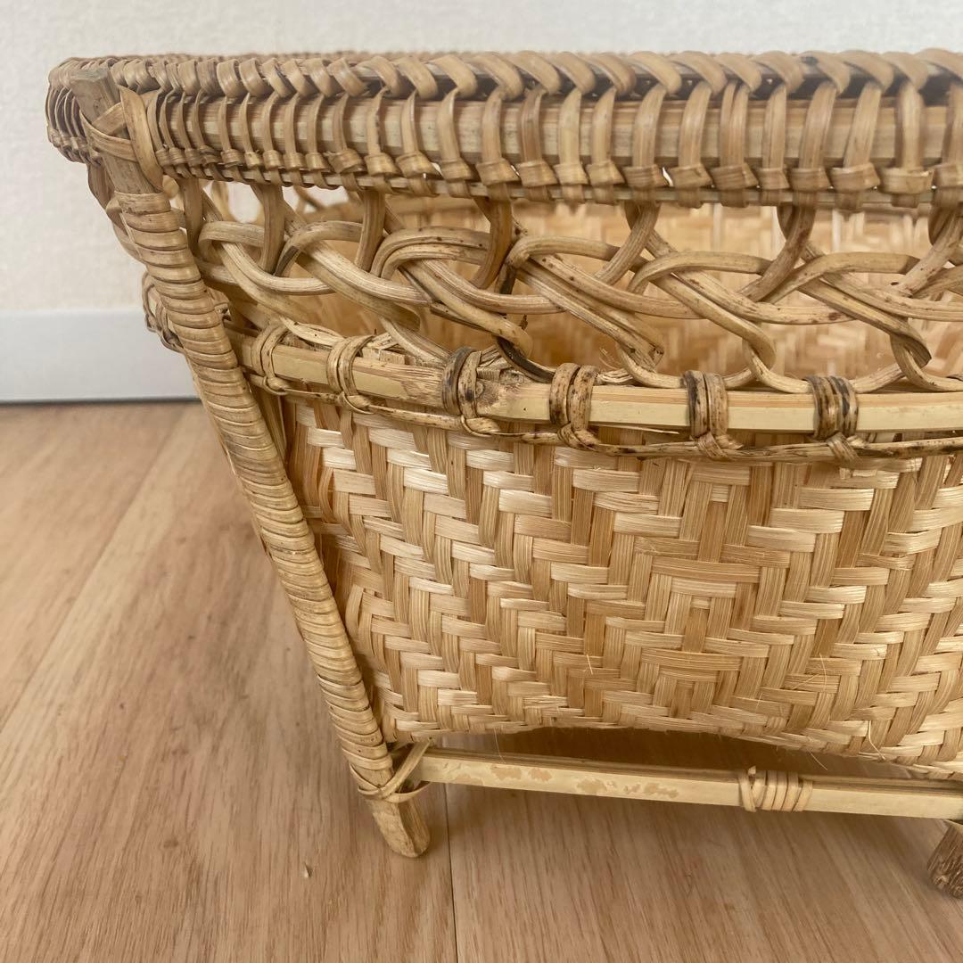 インド 脚付のカゴ かご 竹細工 伝統工芸 バスケット 古物 古道具 dosa