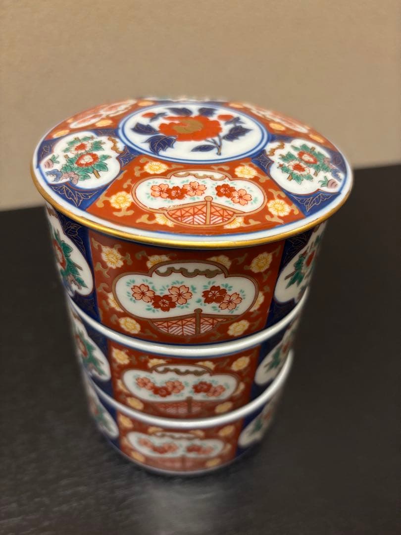 有田焼　秀峰　古伊万里三段重