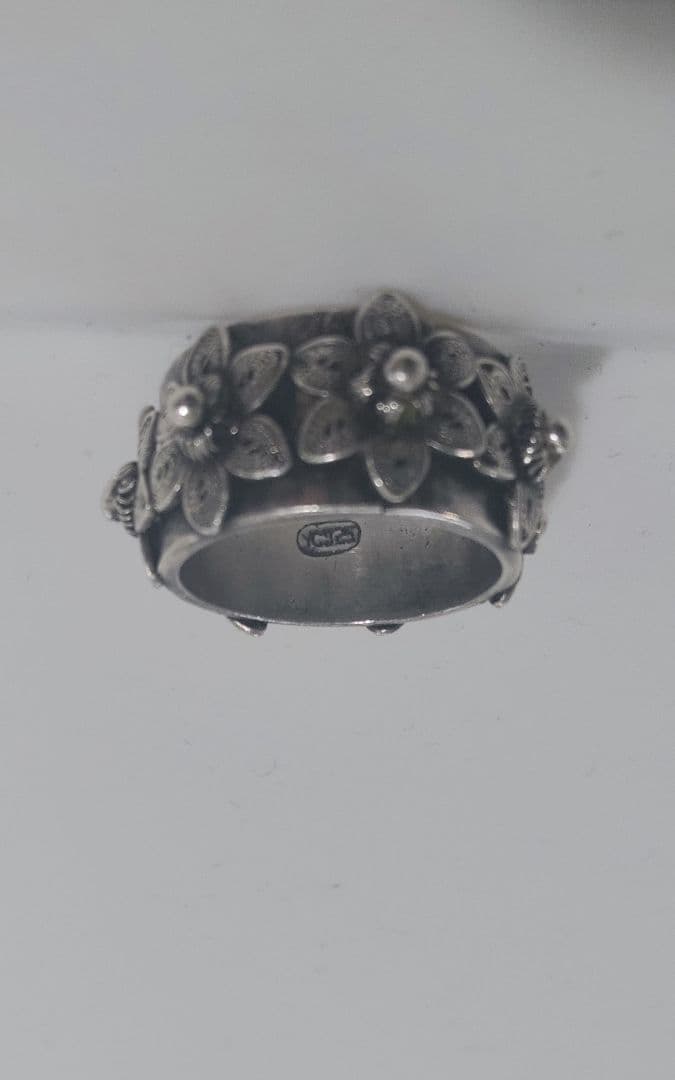 花モチーフ シルバーリング