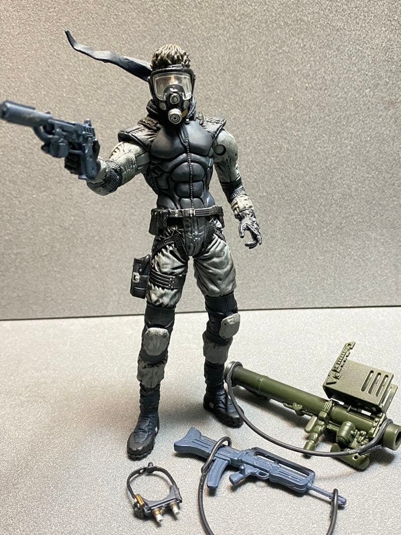 スネーク アクションフィギュア 武器付き Mcfarlene (レア)