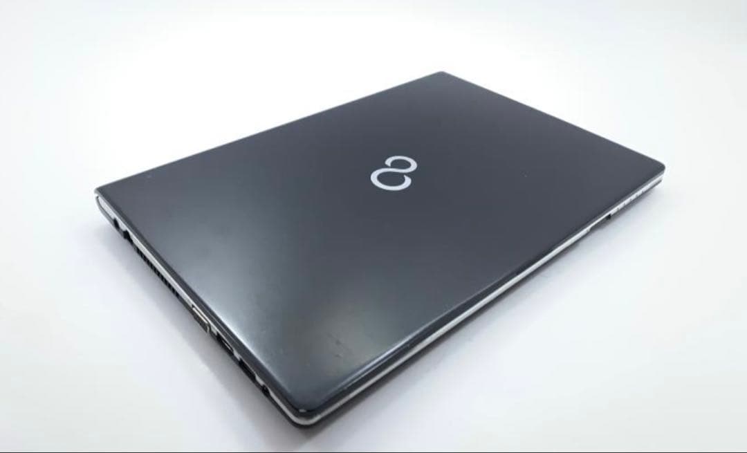 富士通ノートパソコンcore i5 windows11 8gb 256ssd