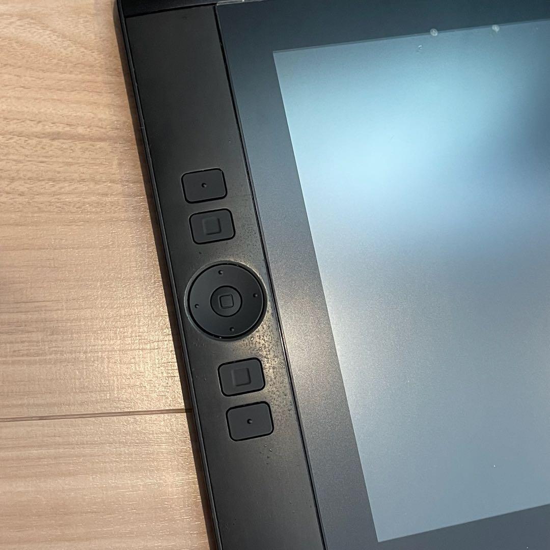 Wacom Cintiq 13HD DTK-1301 ワコム　液タブ