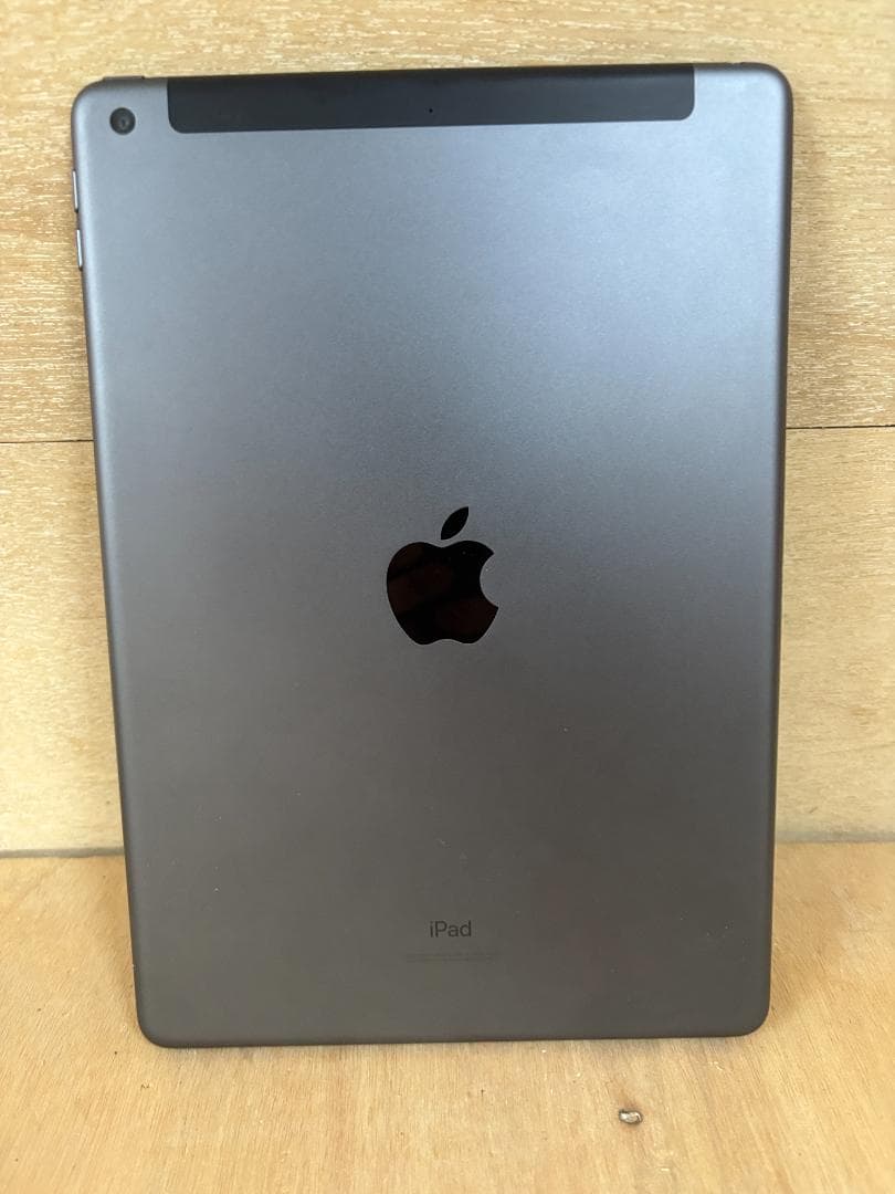 3*0様 iPad (第7世代) 32GB MW6A2J/A Cellular