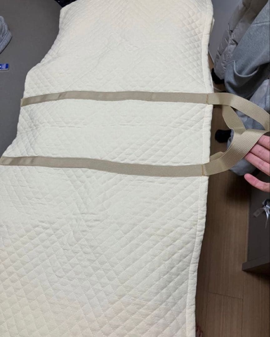 【最終値下げ】ホワイト電子キーボード スタンド付き