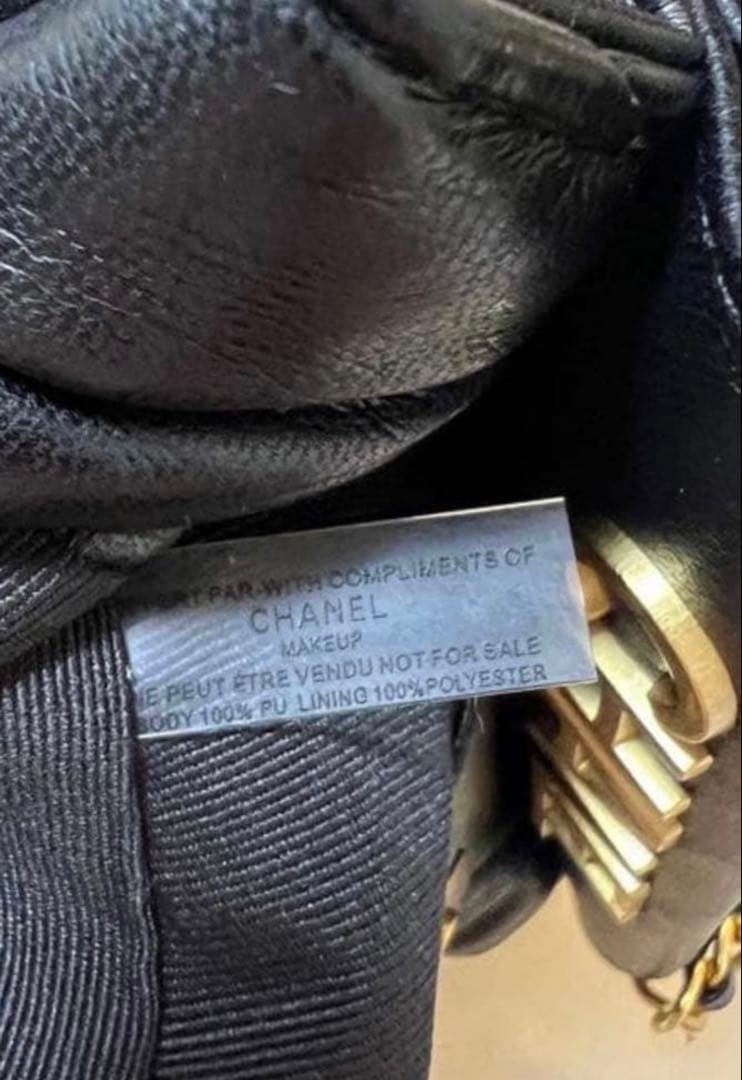 週末セール　CHANELノベルティ キルティングショルダーバッグ