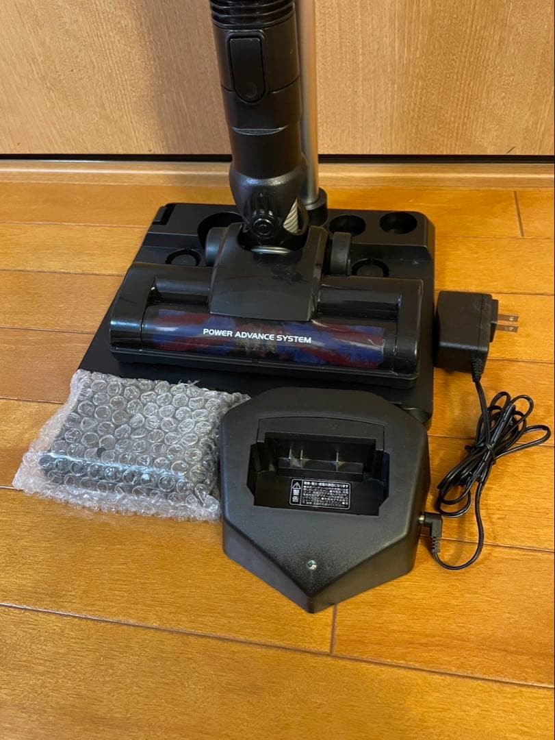 【美品】アイリスオーヤマ スティッククリーナー　SCD-N2P-B