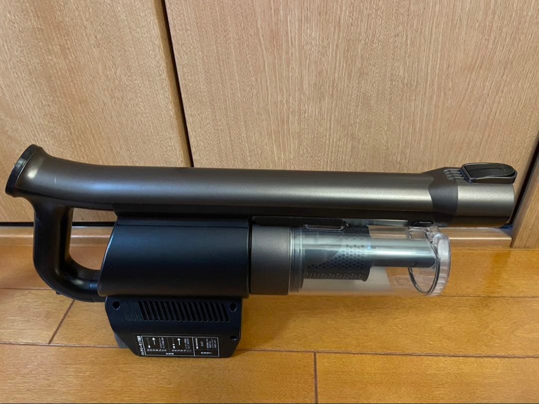 【美品】アイリスオーヤマ スティッククリーナー　SCD-N2P-B