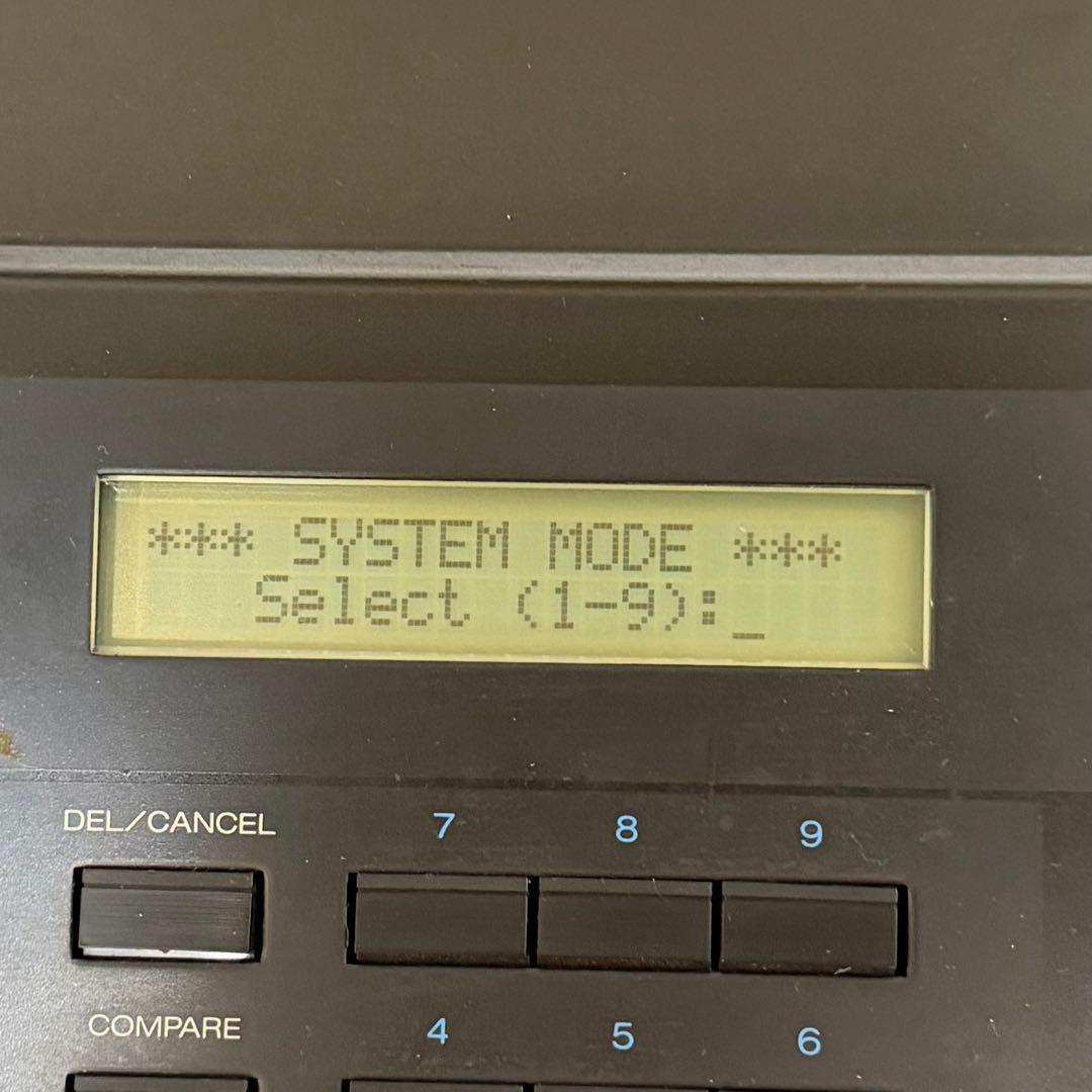 KORG　DSS-1　サンプリングシンセサイザー　専用ハードケース　ジャンク