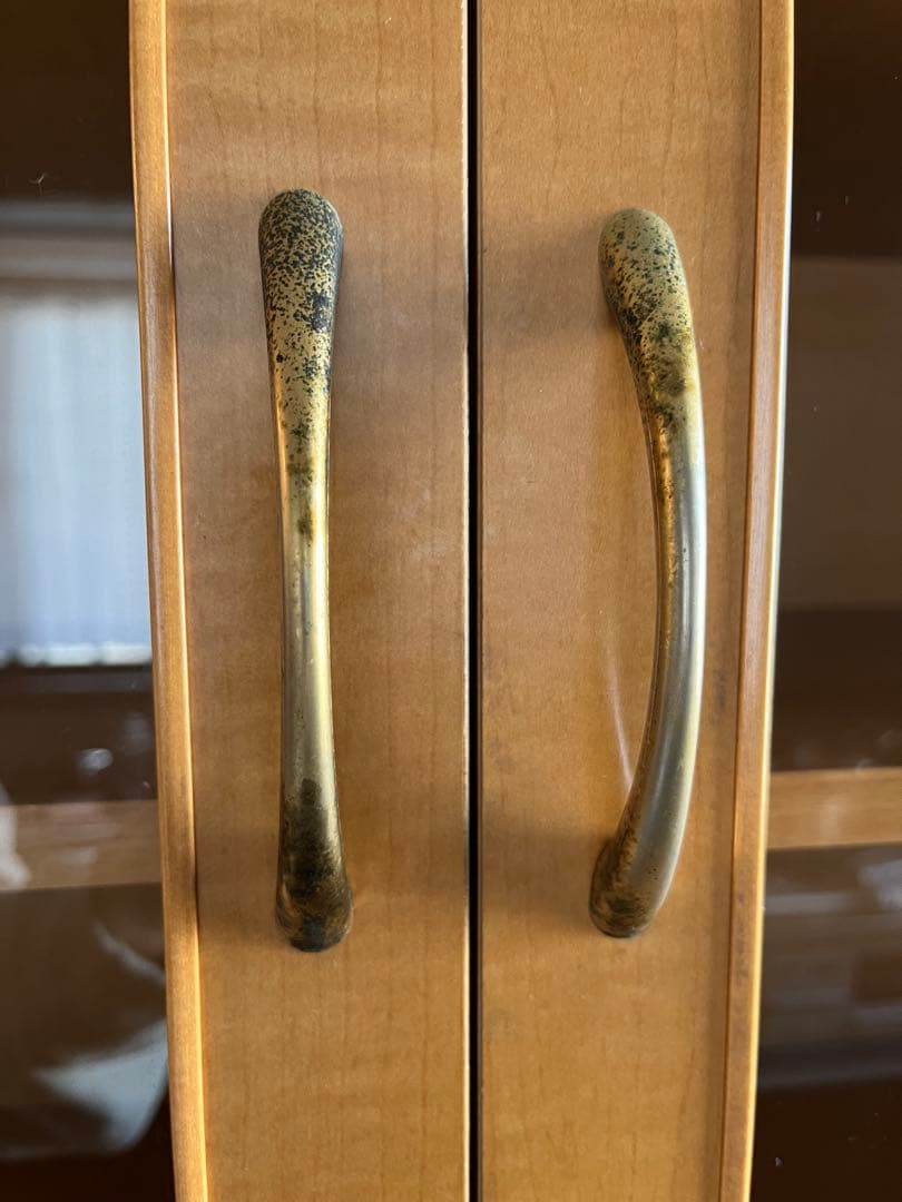 食器棚 ガラス扉付き