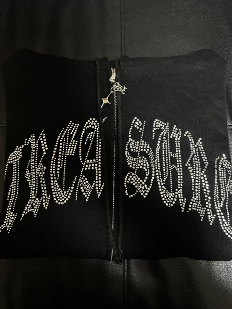 TREASURE PULSE ON ジップアップフーディー Lサイズ 黒