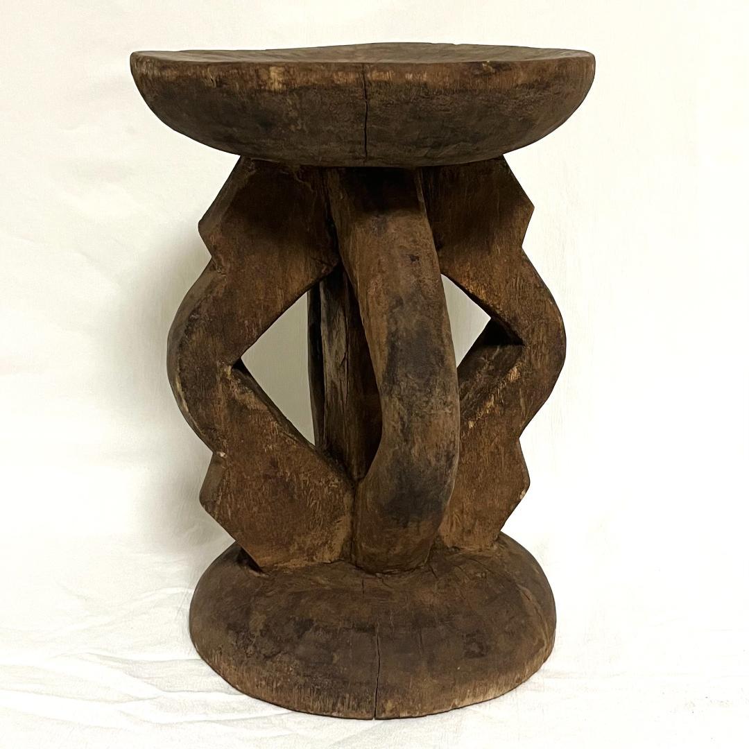 アフリカ ジンバブエ トンガスツール