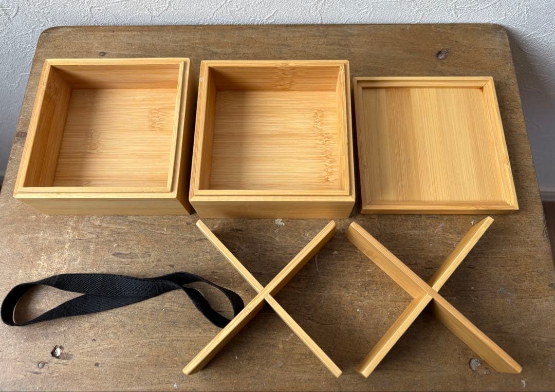 しろくろ好き 竹製 仕切り付き二段弁当 と リンダバスケット