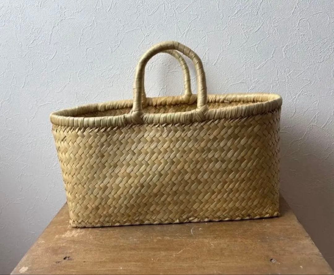 しろくろ好き 竹製 仕切り付き二段弁当 と リンダバスケット