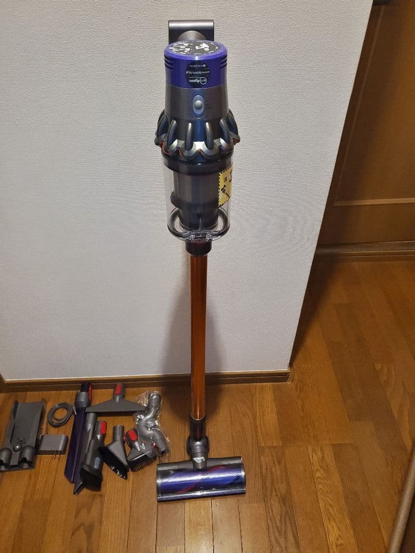 Dyson V10 分解清掃動作確認済 アタッチメント7種類付