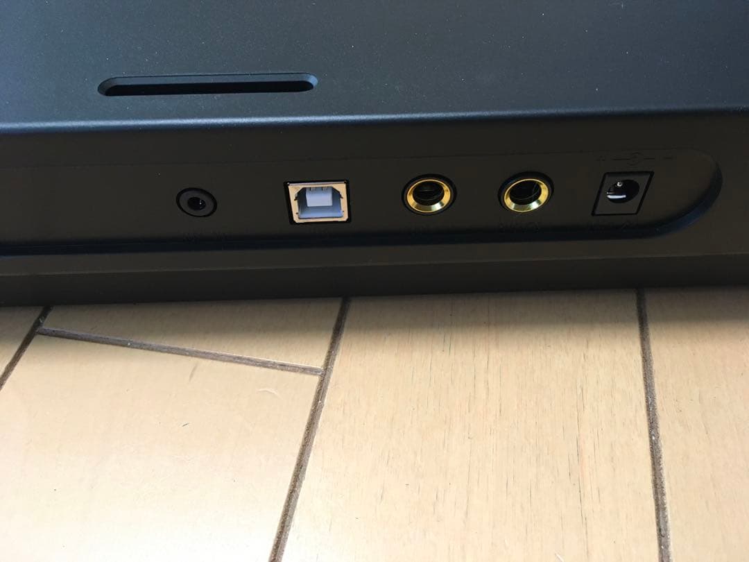 TERENCE 61鍵電子ピアノ スタンド・ケース付き