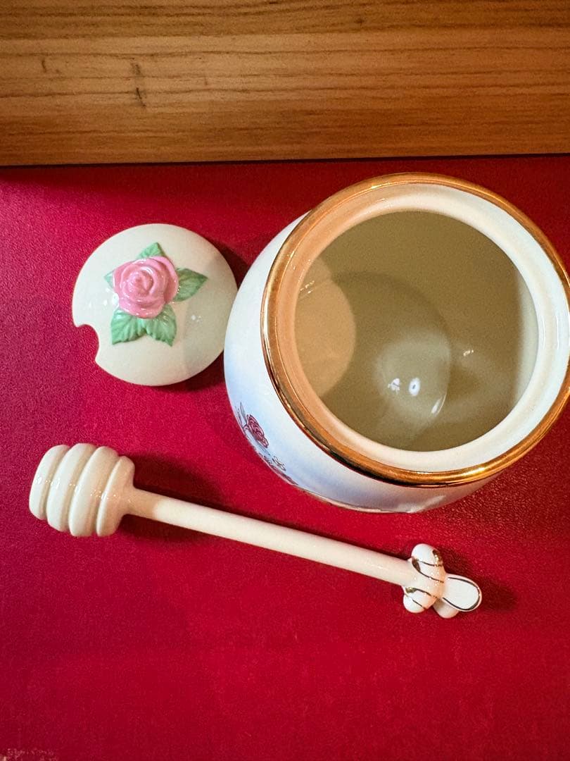 プーさんのハニーポット 陶磁器製