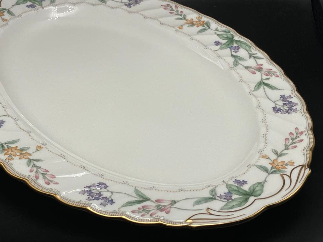【未使用品】ノリタケ　金彩オーバル大皿　Noritake