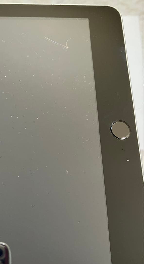 【完動品】iPad 第6世代 128GB SIMフリー 【すぐ発送】