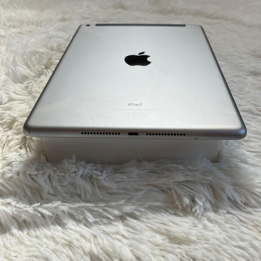 【完動品】iPad 第6世代 128GB SIMフリー 【すぐ発送】