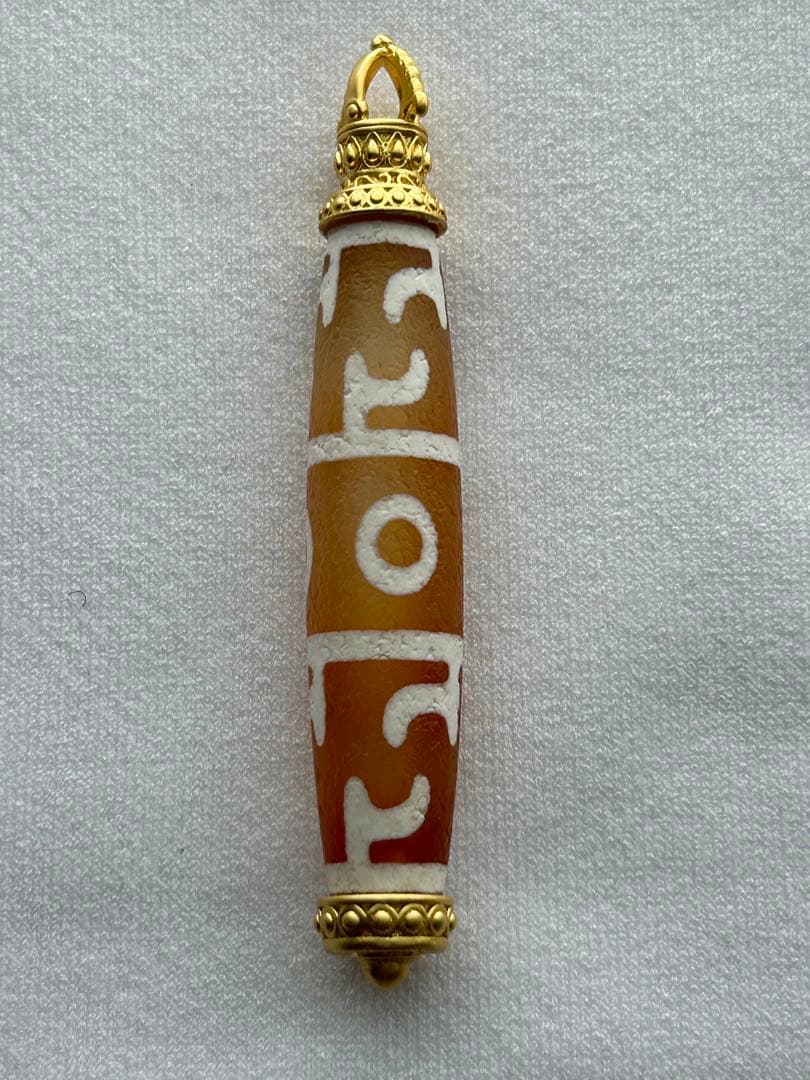 オレンジ色の天然石天珠円筒形ペンダント