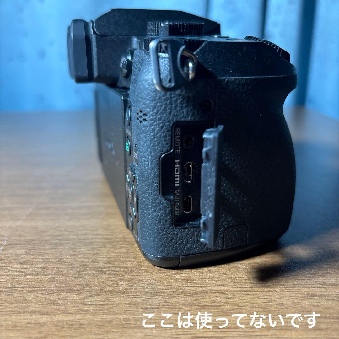 LUMIX DMC-G7Hミラーレスカメラ　ボディのみ