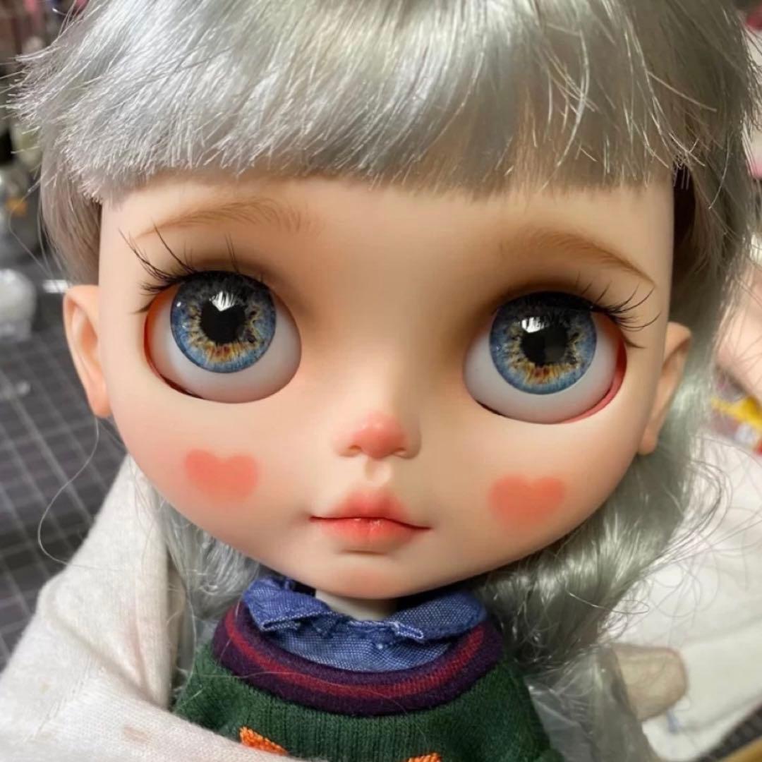 カスタムブライス 海外作家様 人形 猫ちゃんのような ハートのチークがかわいい