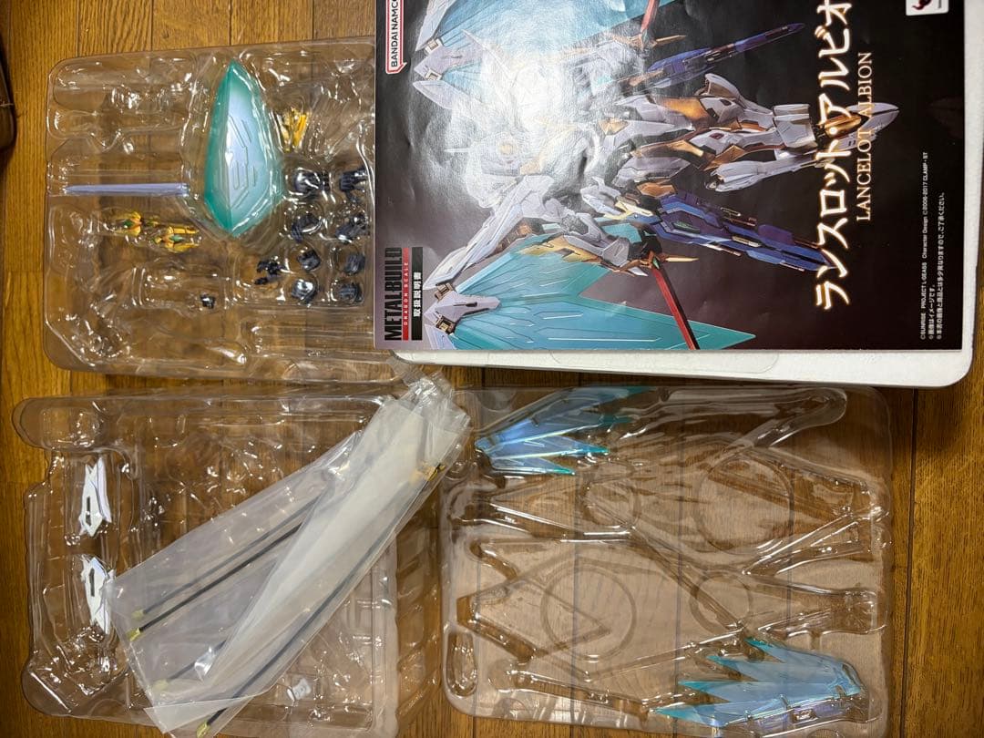 メタルビルド ランスロット・アルビオン